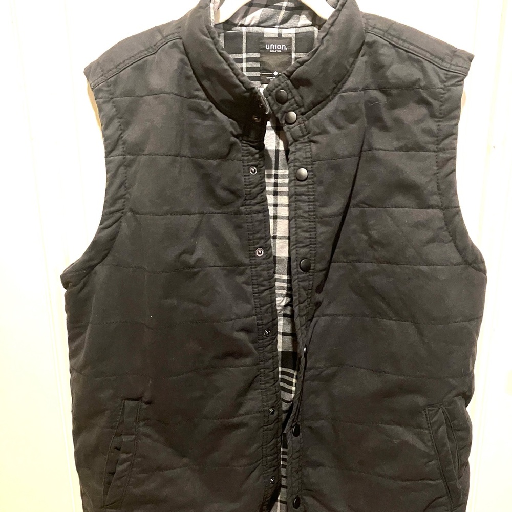 Nordstrom brand ‘Union’ men’s navy vest - XL